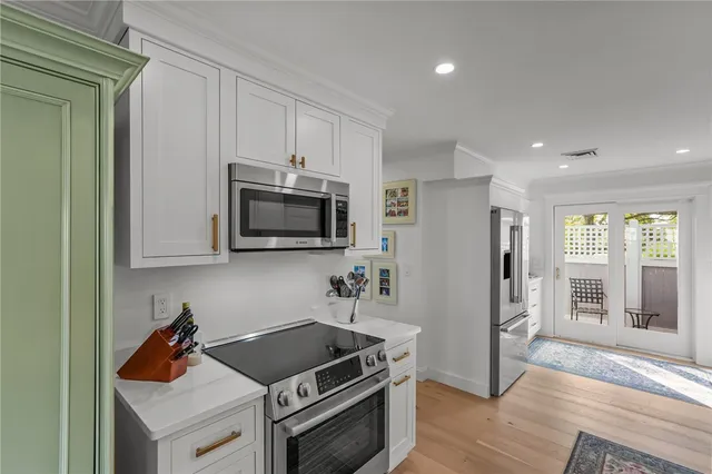 $840,000 | 310 Corey Lane, Middletown, RI 02842