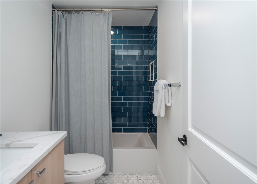 310 Corey Lane Middletown, RI 02842 - Photo 32 of 44