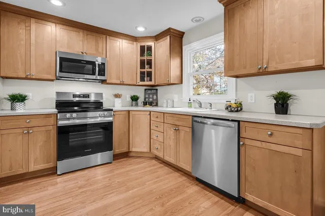 $394,900 | 250 Potomac Road, Wilmington, DE 19803