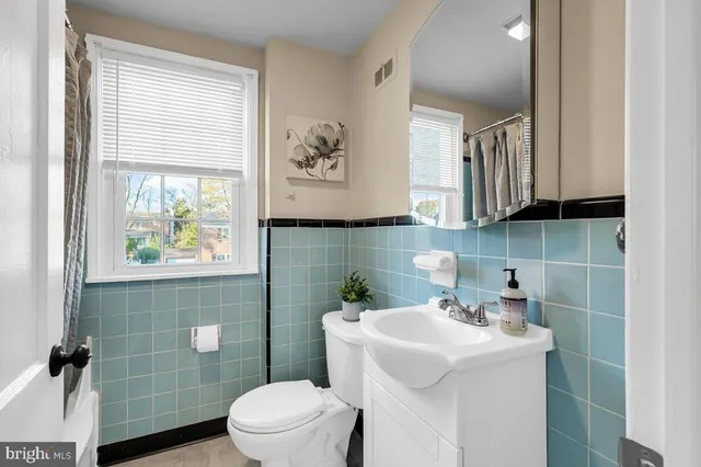 $394,900 | 250 Potomac Road, Wilmington, DE 19803