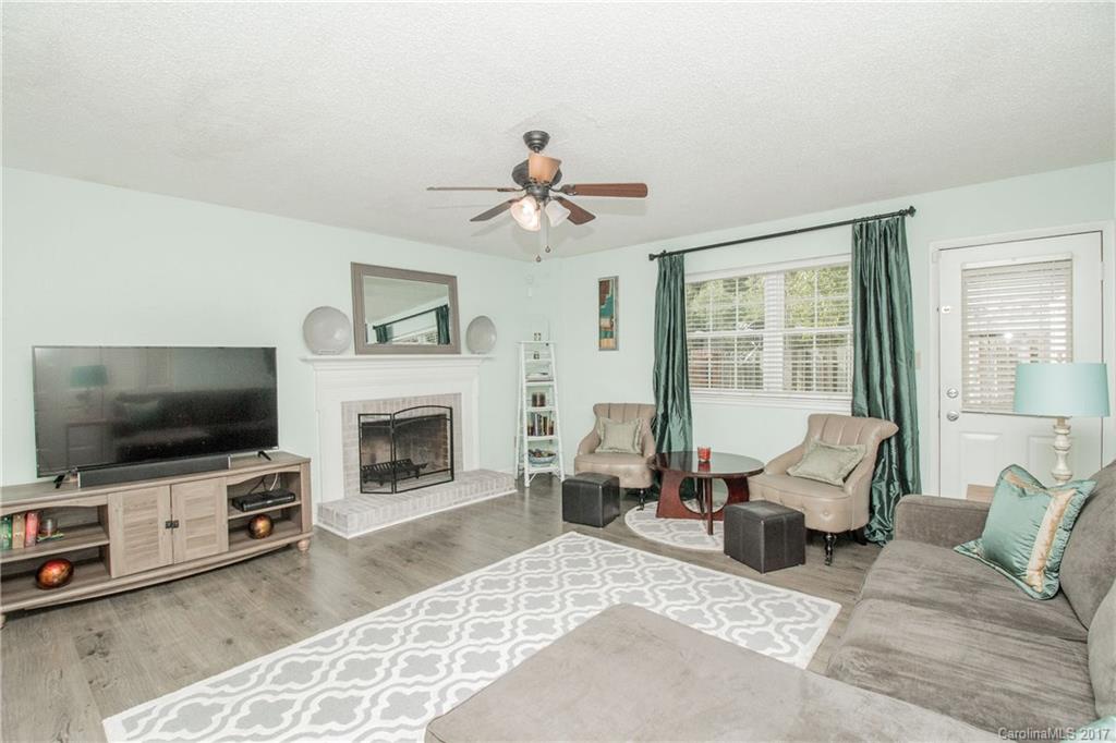 8238 Knights Bridge Road Charlotte, NC 28210 - Photo 6 of 14