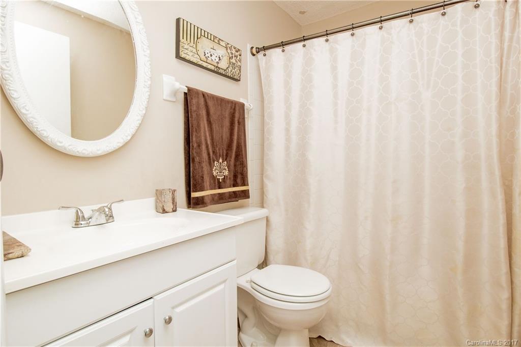 8238 Knights Bridge Road Charlotte, NC 28210 - Photo 7 of 14
