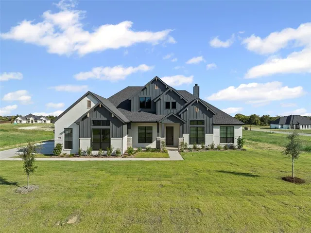 $697,400 | 161 Aria Drive, Waxahachie, TX 75165