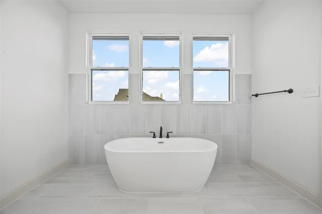 $697,400 | 161 Aria Drive, Waxahachie, TX 75165