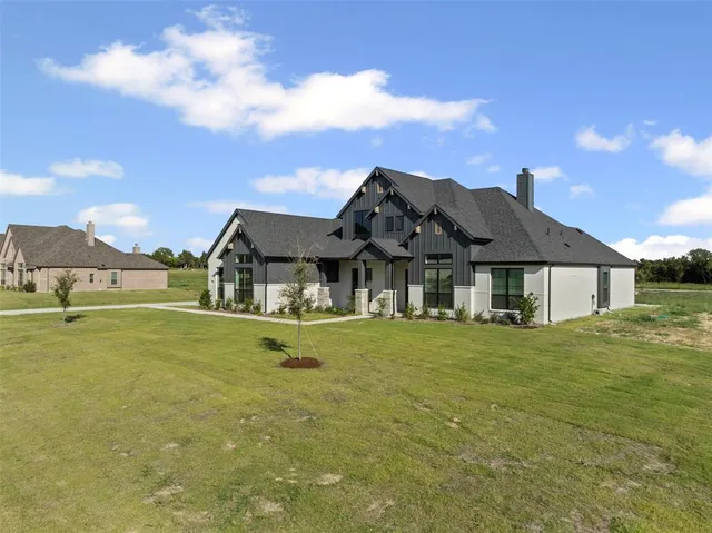 $697,400 | 161 Aria Drive, Waxahachie, TX 75165