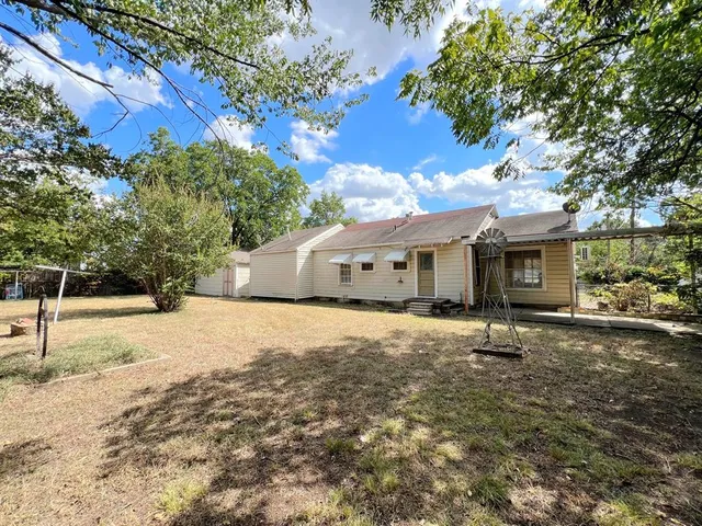 a view of outdoor space