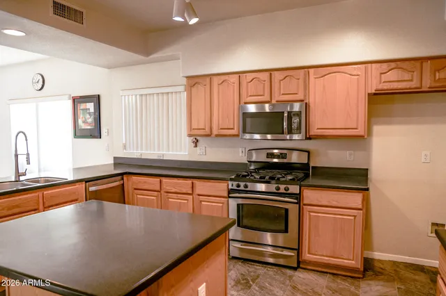 $640,000 | 7349 West Willow Avenue, Peoria, AZ 85381