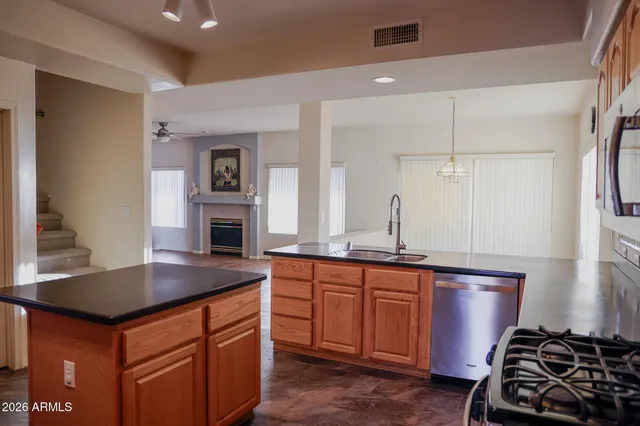 $640,000 | 7349 West Willow Avenue, Peoria, AZ 85381