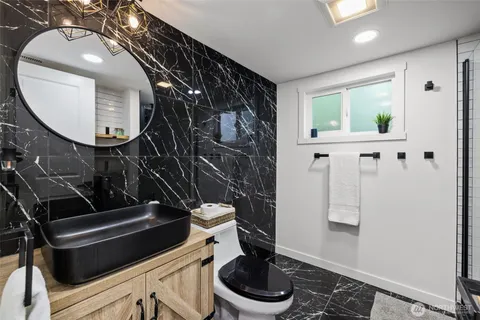 $975,000 | 16031 Southeast 167th Place, Renton, WA 98058
