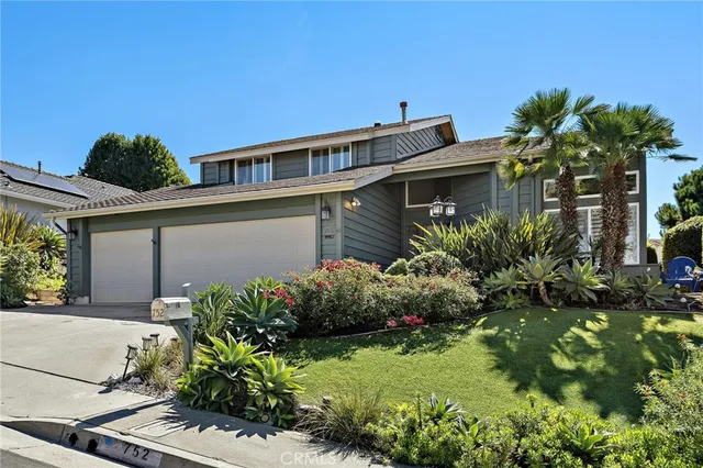 $1,649,000 | 752 Calle Vallarta, San Clemente, CA 92673