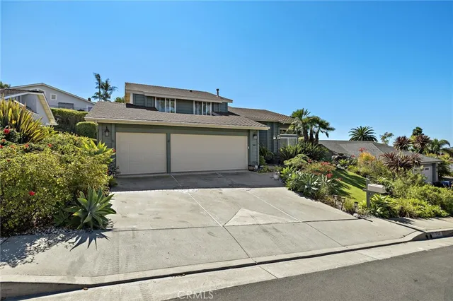 $1,649,000 | 752 Calle Vallarta, San Clemente, CA 92673