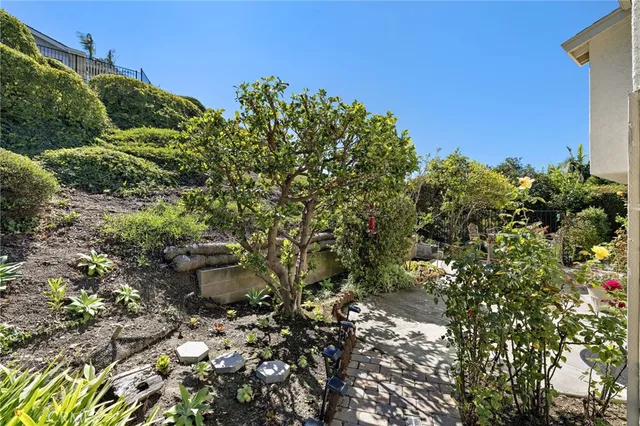 $1,649,000 | 752 Calle Vallarta, San Clemente, CA 92673