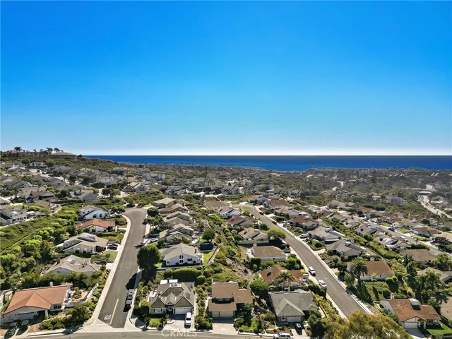 $1,649,000 | 752 Calle Vallarta, San Clemente, CA 92673