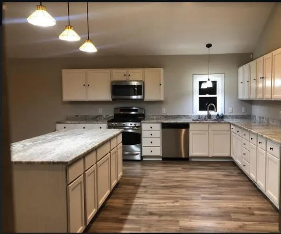 $2,300 | 10369 Highway 17, McClellanville, SC 29458