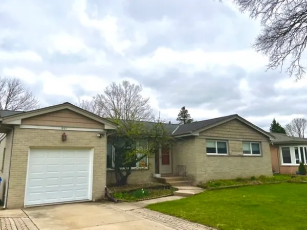 $414,900 | 807 South Owen Street, Mount Prospect, IL 60056