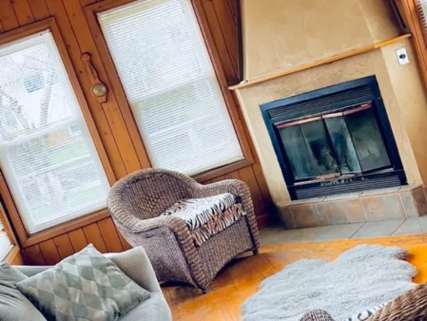 $414,900 | 807 South Owen Street, Mount Prospect, IL 60056