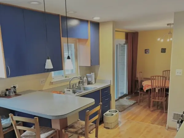 $414,900 | 807 South Owen Street, Mount Prospect, IL 60056