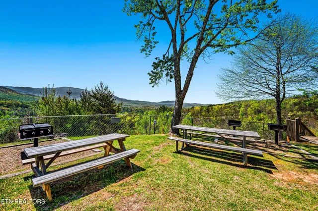 $249,900 | 3710 Weber Road, Unit E103, Gatlinburg, TN 37738