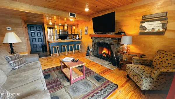 $246,000 | 3710 Weber Road, Unit E103, Gatlinburg, TN 37738