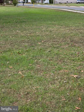 a view of a tennis court
