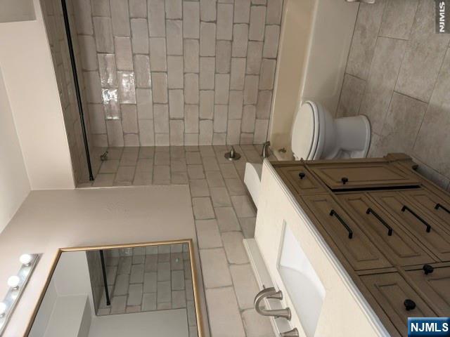 33 Henry Place, Unit B4 Hackensack, NJ 07601 - Photo 28 of 36