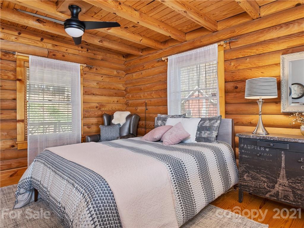 222 Valley View Lane Tryon, NC 28782 - Photo 15 of 44 Gallery Image 15