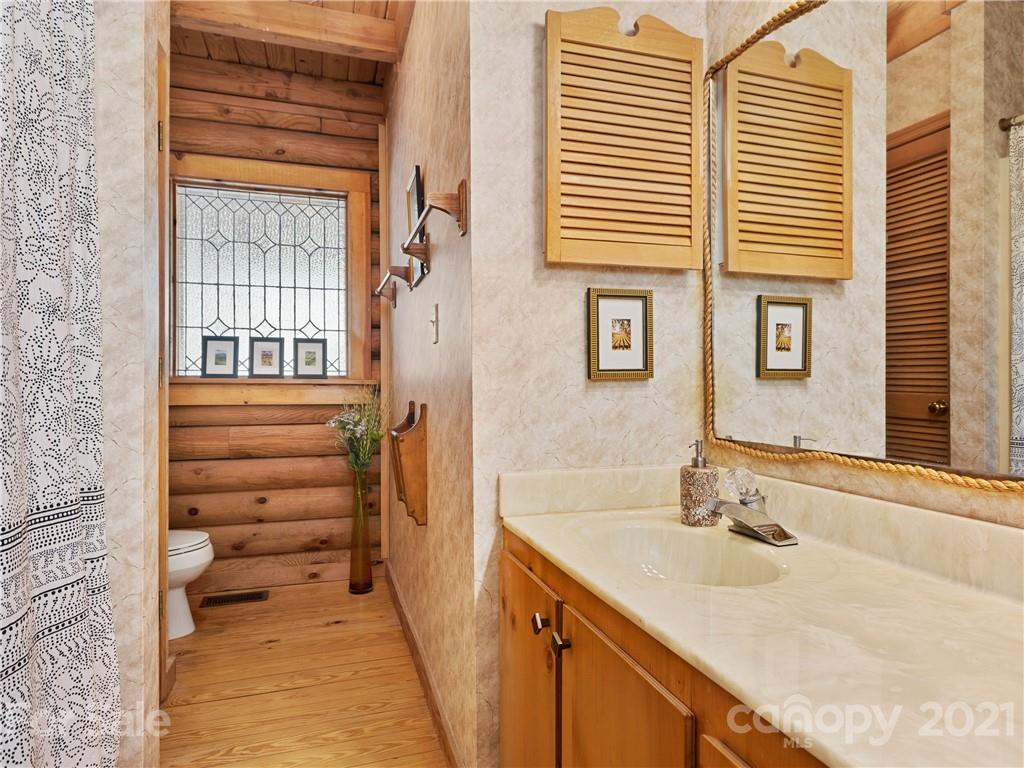 222 Valley View Lane Tryon, NC 28782 - Photo 19 of 44 Gallery Image 19