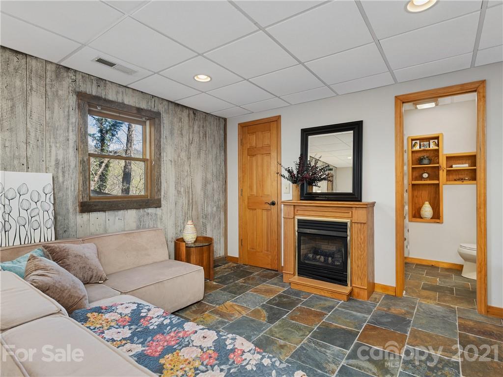 222 Valley View Lane Tryon, NC 28782 - Photo 28 of 44 Gallery Image 28