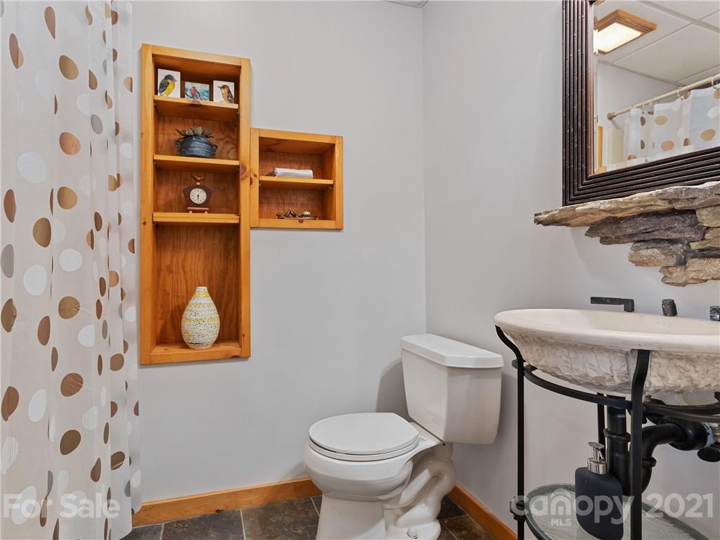 222 Valley View Lane Tryon, NC 28782 - Photo 31 of 44 Gallery Image 31