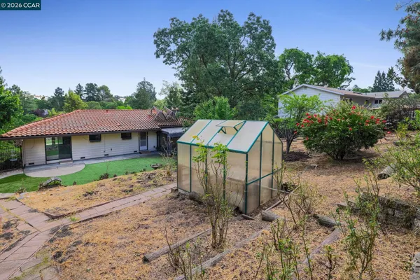 $1,350,000 | 31 Oak Knoll Loop, Walnut Creek, CA 94596