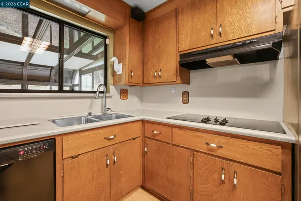 $1,350,000 | 31 Oak Knoll Loop, Walnut Creek, CA 94596
