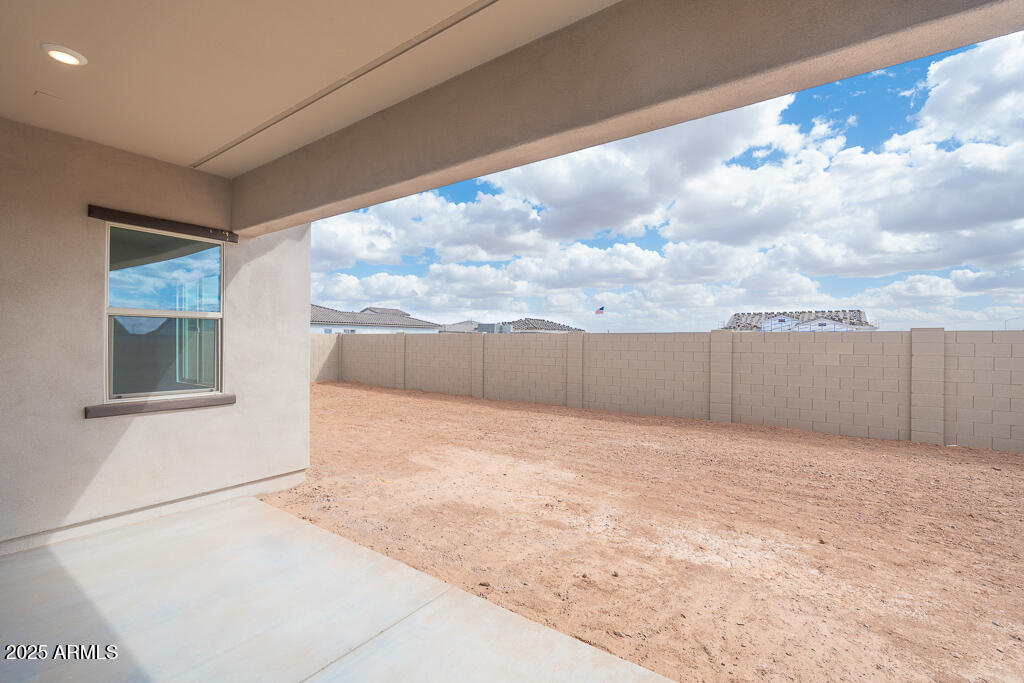 829 Golden Ore Pass Apache Junction, AZ 85120 - Photo 31 of 33 a view of a terrace