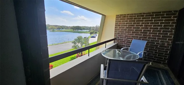 $1,800 | 36750 Highway 19, Unit 4302, Palm Harbor, FL 34684