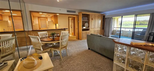 $1,800 | 36750 Highway 19, Unit 4302, Palm Harbor, FL 34684