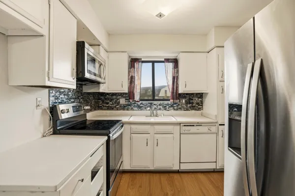 $99,000 | 8657 North 72nd Street, Milwaukee, WI 53223