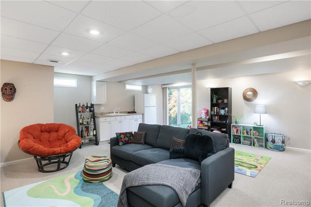 403 Whitney Drive Rochester Hills, MI 48307 - Photo 17 of 25