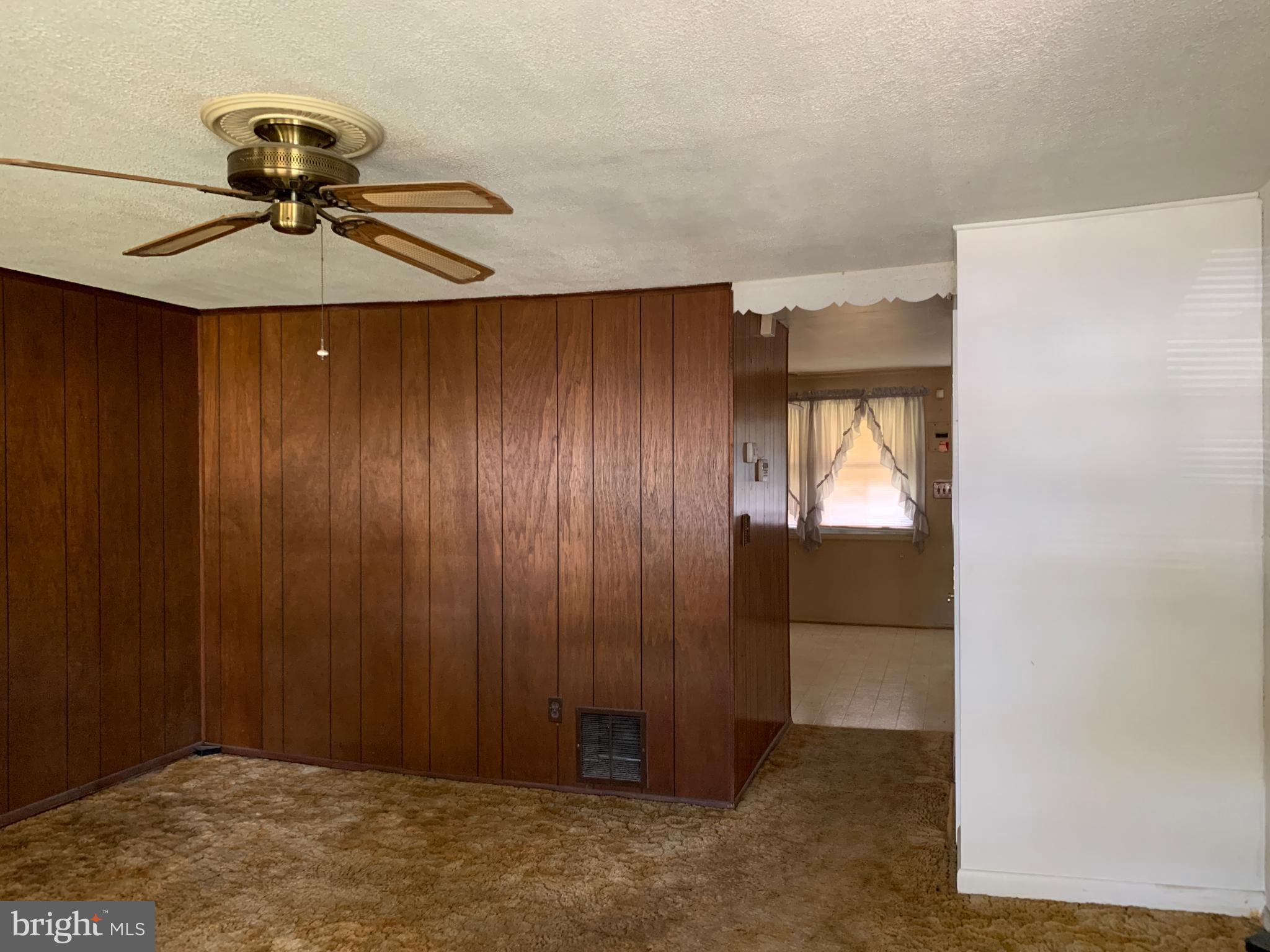 4422 Annapolis Road Halethorpe, MD 21227 - Photo 2 of 10