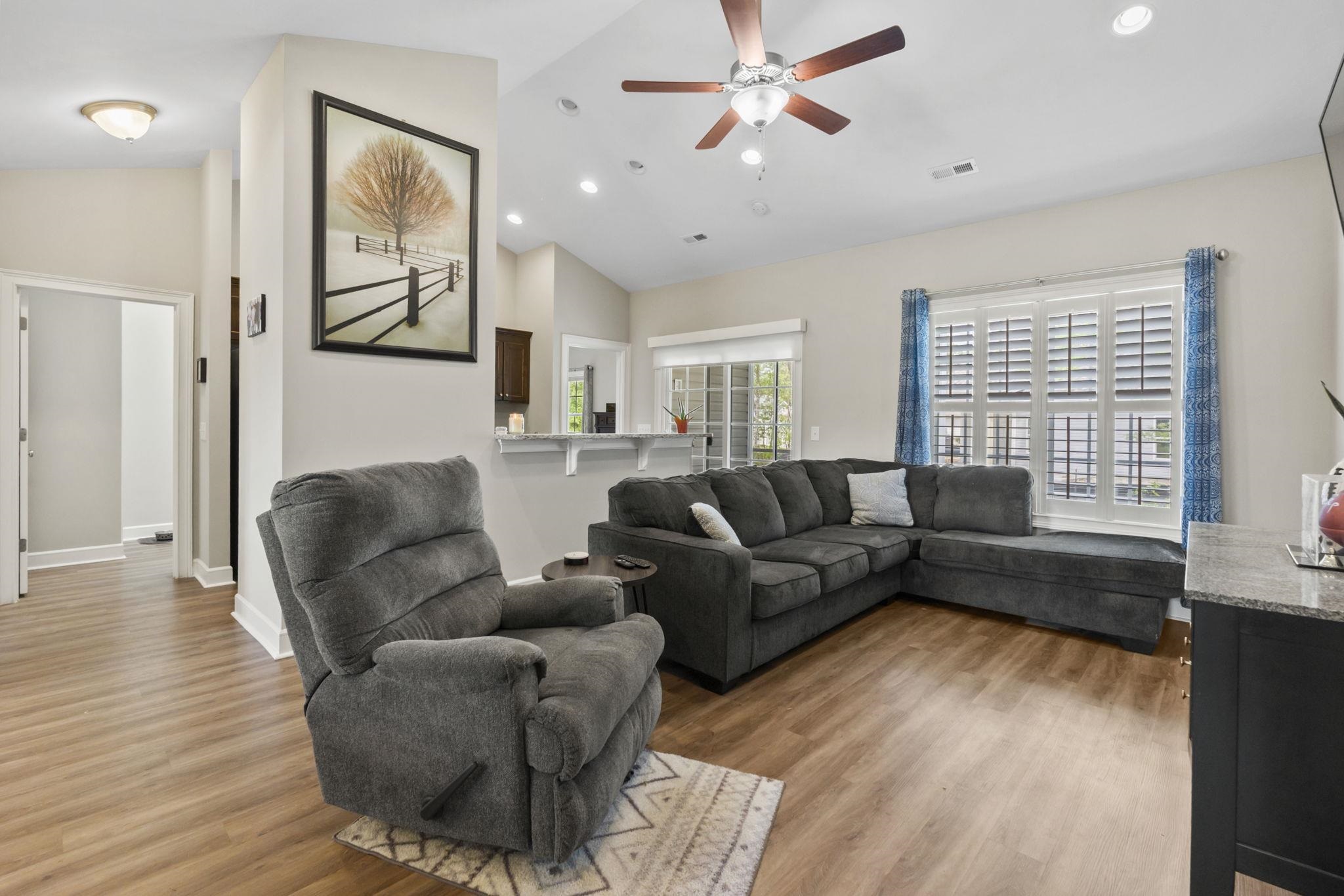 532 Whiddy Loop Conway, SC 29526 - Photo 6 of 38