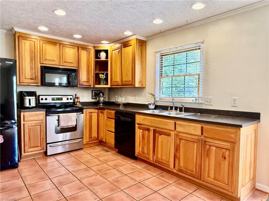 5354 Amick Road Julian, NC 27283 - Photo 12 of 41 Gallery Image 12