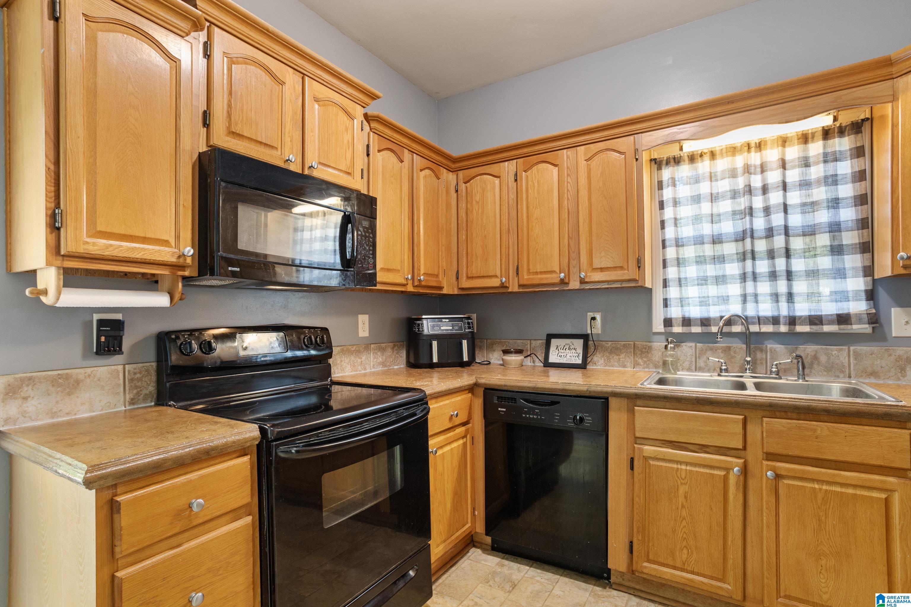 529 Indian Hills Road Hayden, AL 35079 - Photo 15 of 52 Gallery Image 15
