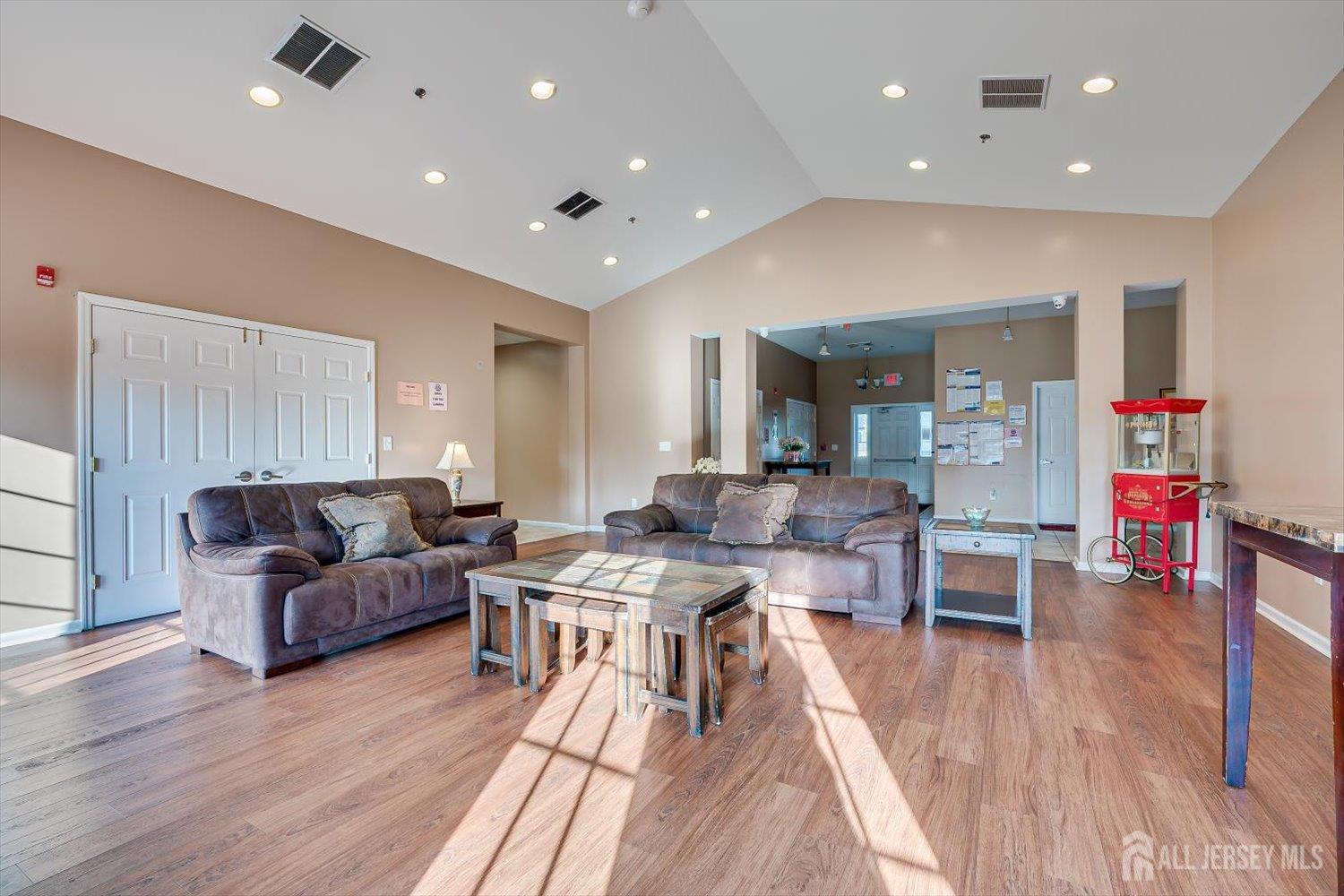 525 Edpas Road New Brunswick, NJ 08901 - Photo 33 of 39
