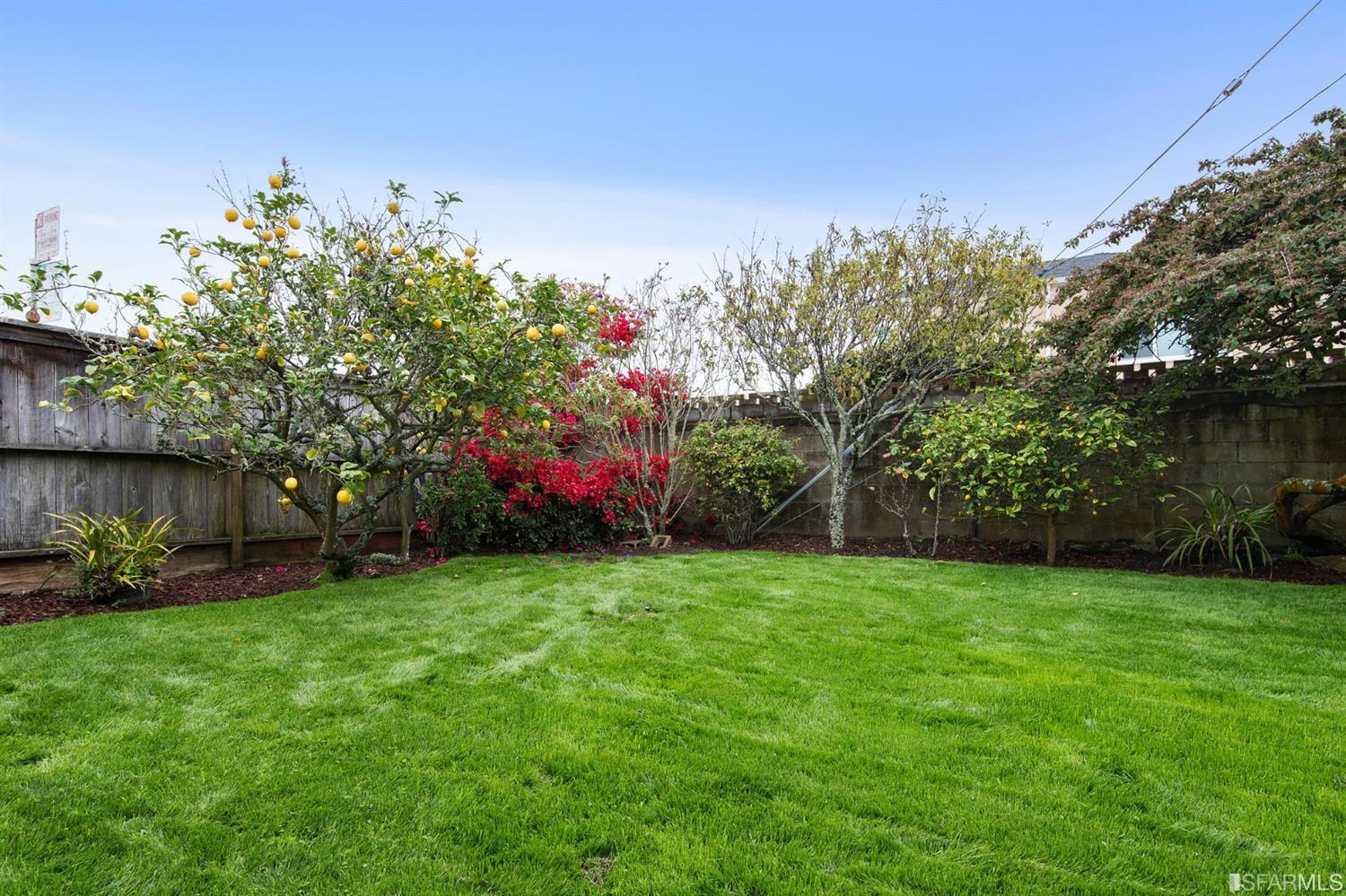 100 Meadowbrook Drive San Francisco, CA 94132 - Photo 36 of 40