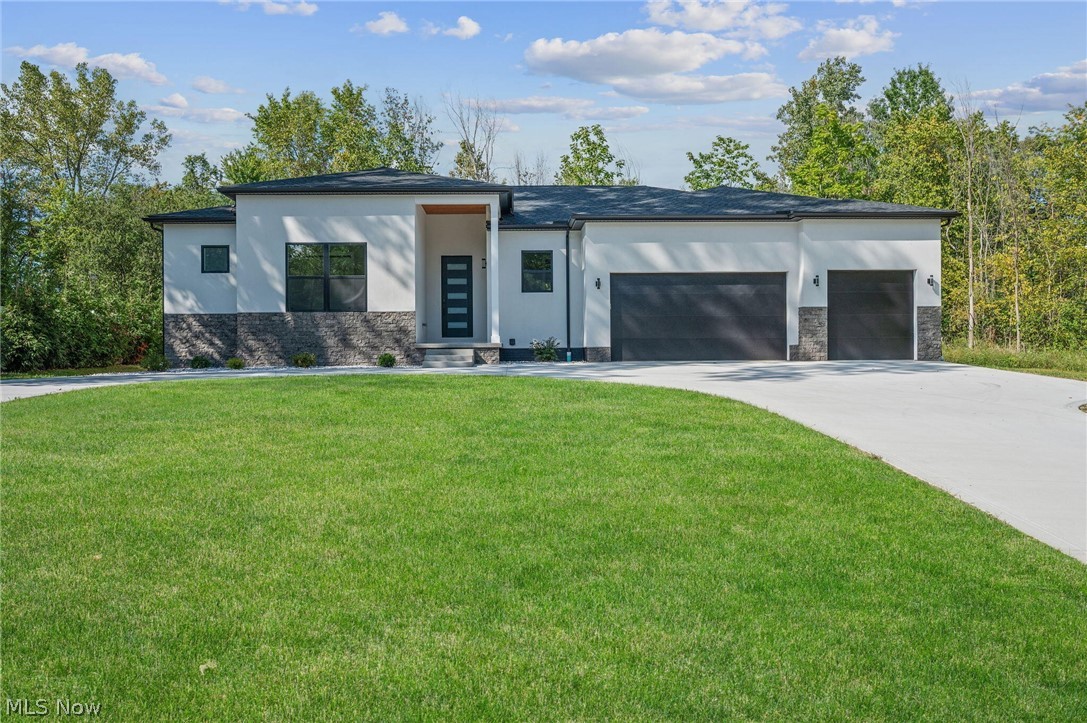 2069 Mattingly Road Hinckley, OH 44233 - Photo 1 of 1