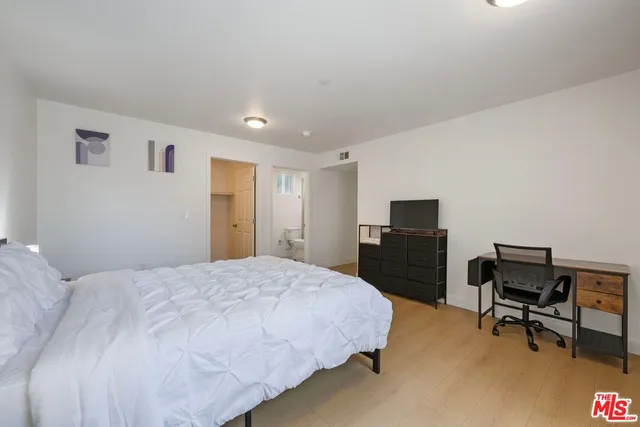 $5,400 | 1444 East 20th Street, Los Angeles, CA 90011