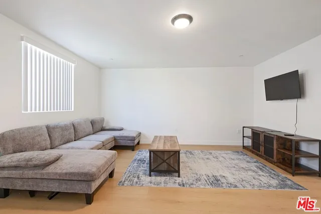 $5,400 | 1444 East 20th Street, Los Angeles, CA 90011