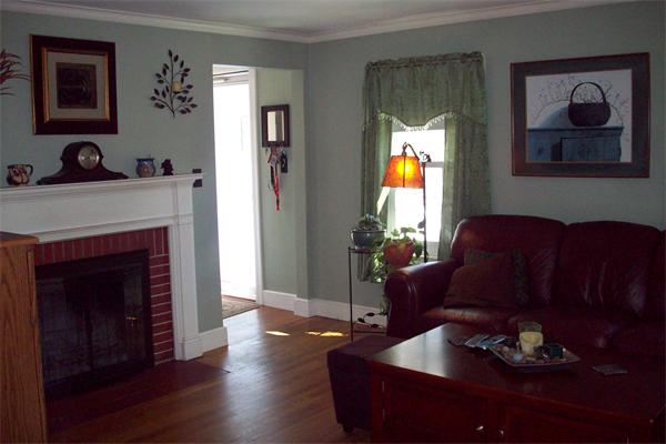7 Birmingham Road Worcester, MA 01606 - Photo 3 of 18 Gallery Image 3