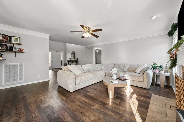 $2,995 | 2499 Old Timber Court, Clarksville, TN 37042