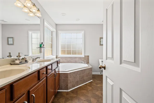 $2,995 | 2499 Old Timber Court, Clarksville, TN 37042