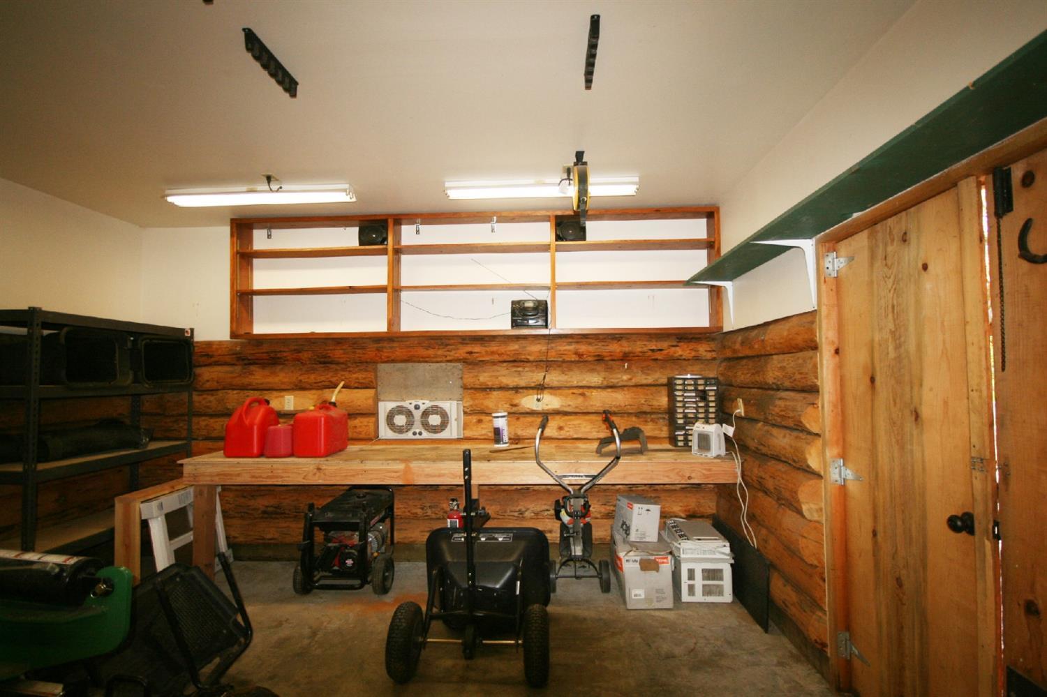 152 Kincaid Road Williams, OR 97544 - Photo 28 of 34 shop interior