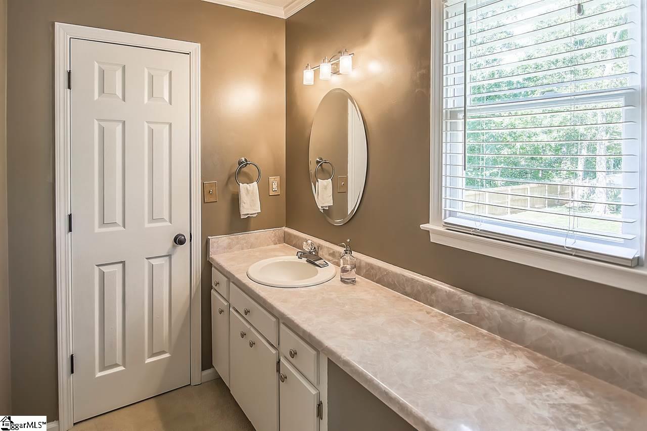 607 Lenhardt Road Greenville, SC 29611 - Photo 20 of 31 Gallery Image 20